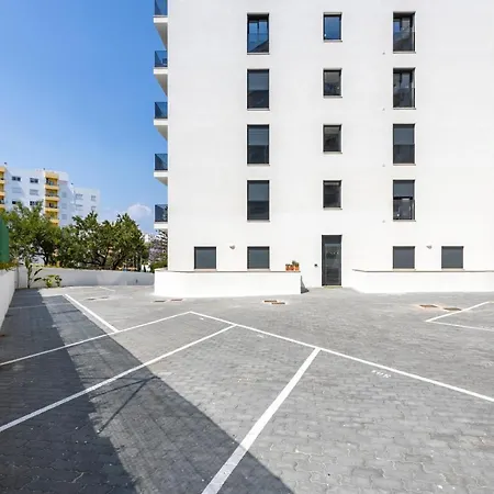 Brandy Διαμέρισμα *